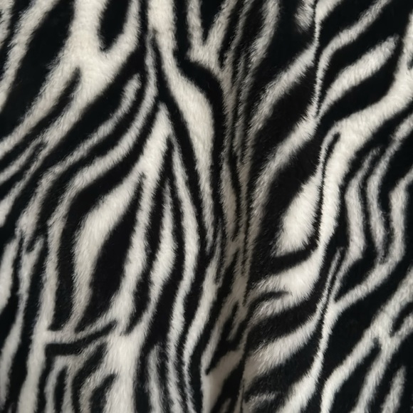 Zebra print soft jacket - Picture 6 of 7